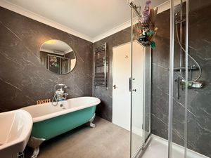 Photo 19- click for photo gallery